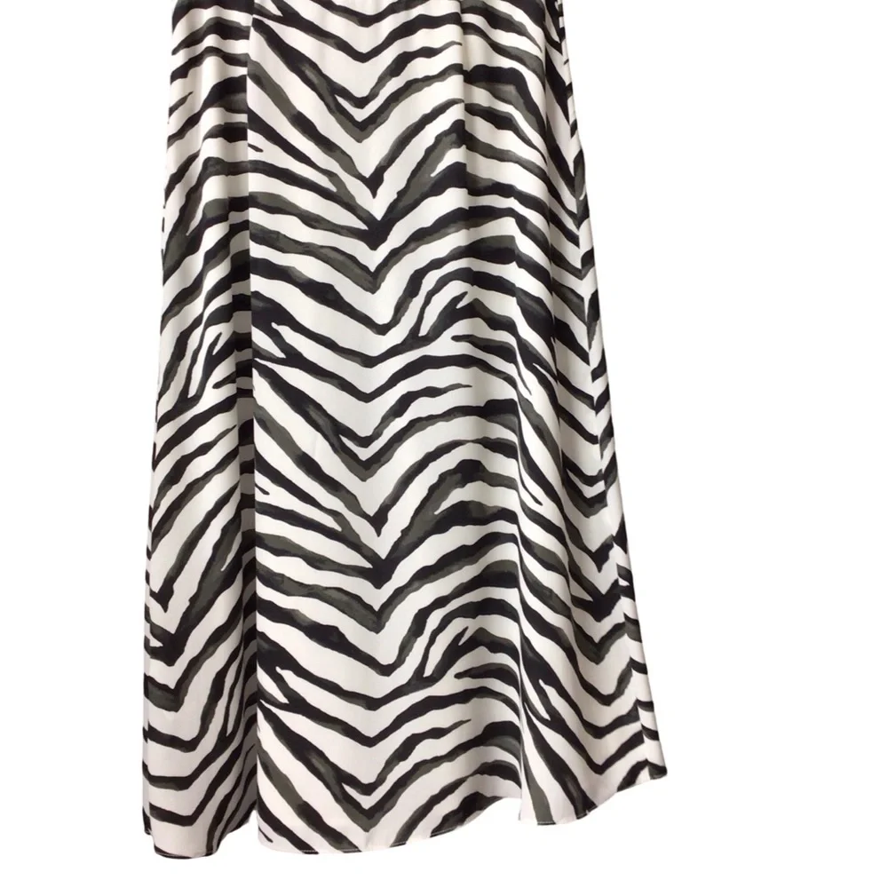 Banana Republic Black and White Zebra Maxi Skirt - Picture 2 of 4